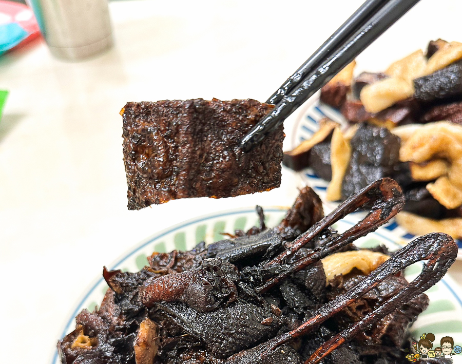 李 東山鴨頭 鼎山街美食 高雄美食 在地 好吃 推薦 小吃