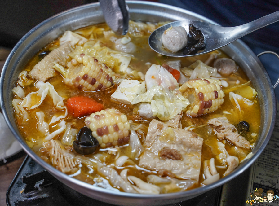 3千金呷飯館(顏家沙鍋魚頭) 高雄美食 炒飯 海鮮粥 沙鍋 熱河美食