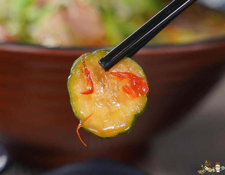 酸辣粉 牛肉麵 排骨 麻辣 砂鍋 巷弄 高雄美食 老巷子重慶特色小吃