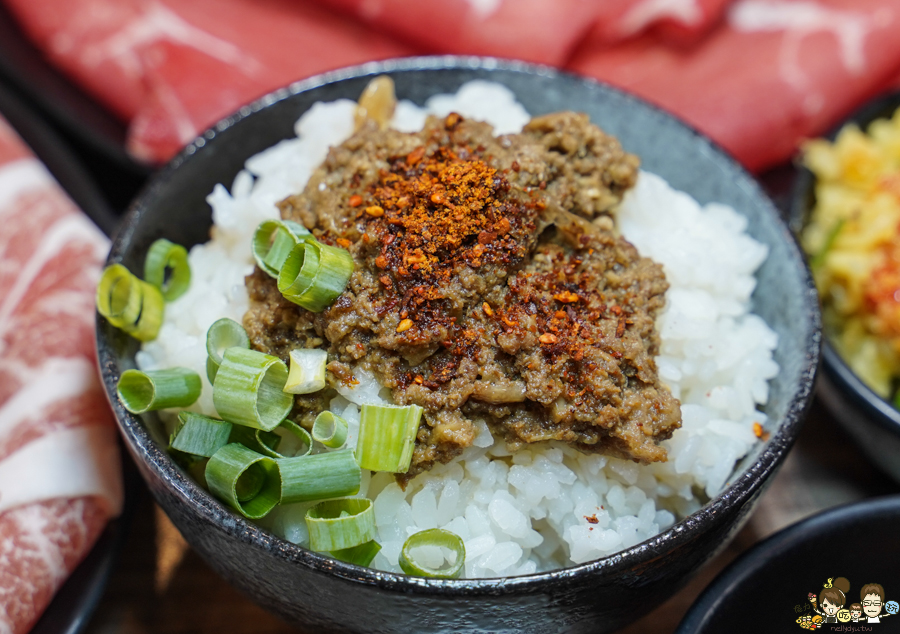 前鎮美食 鍋物 夢時代 堂煮鍋物 高雄鍋物推薦 火鍋 個人鍋 鴛鴦鍋 高雄美食 親子