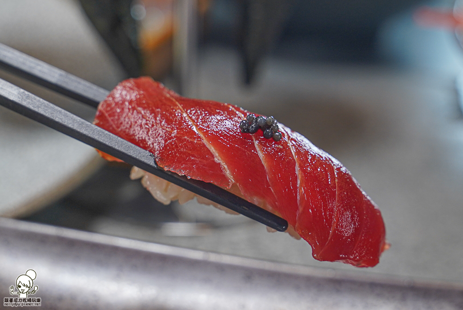 明燒肉 高雄燒肉 包廂 海鮮 活撈 日本和牛 聚餐 約會 慶生 儀式感 好停車 