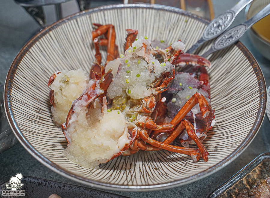 明燒肉 高雄燒肉 包廂 海鮮 活撈 日本和牛 聚餐 約會 慶生 儀式感 好停車 