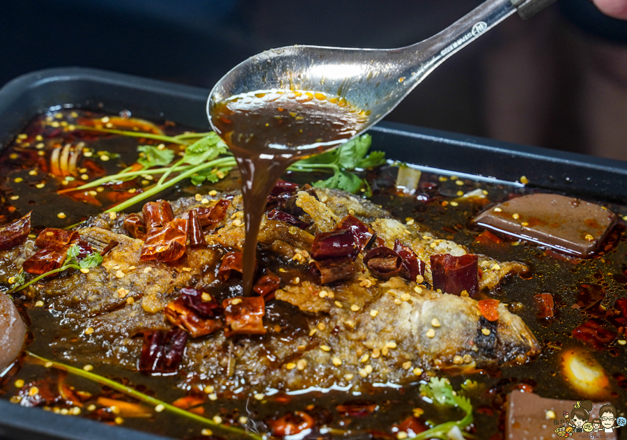 高雄美食 麻辣烤魚 酸菜魚 烤魚 火鍋 鍋物 來漁樂 灑椒 鍋物 石頭火鍋 聚餐