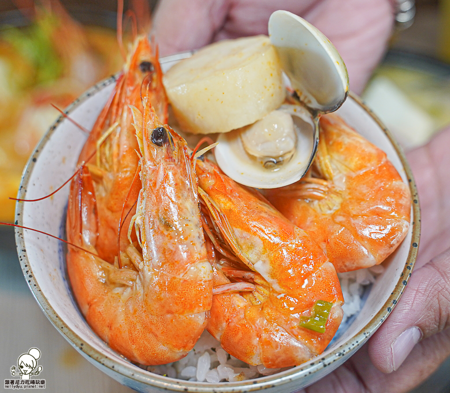 小二春 鍋物 個人鍋 快速 便利 上班族 外帶 好吃 炸物 高雄美食 多口味 