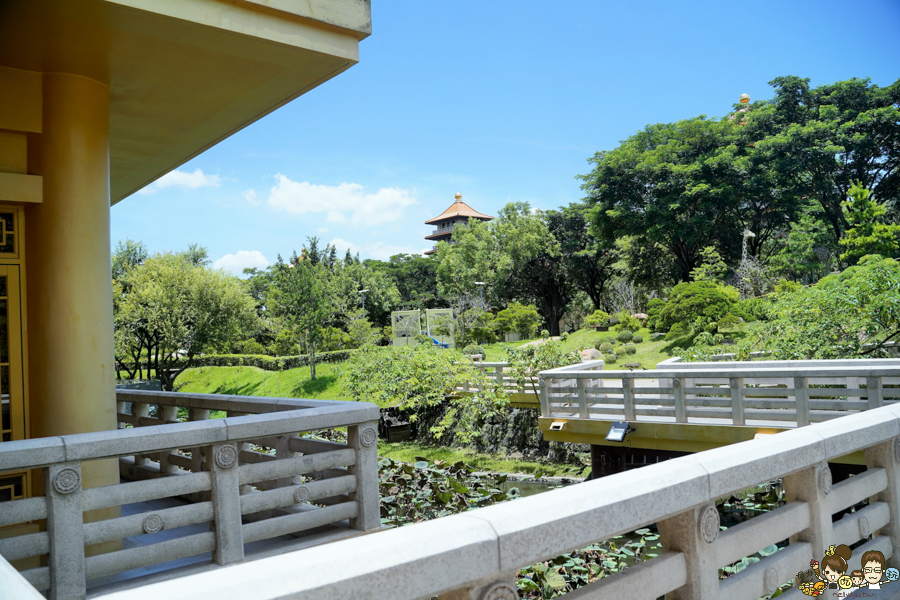 佛光山 素食 餐廳 金閣寺 網美 好吃 免費喝茶 踏青 全家 高雄旅遊 高雄景點