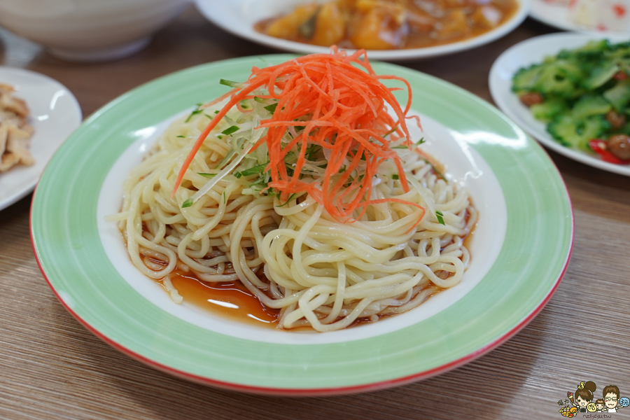 佛光山 素食 餐廳 金閣寺 網美 好吃 免費喝茶 踏青 全家 高雄旅遊 高雄景點