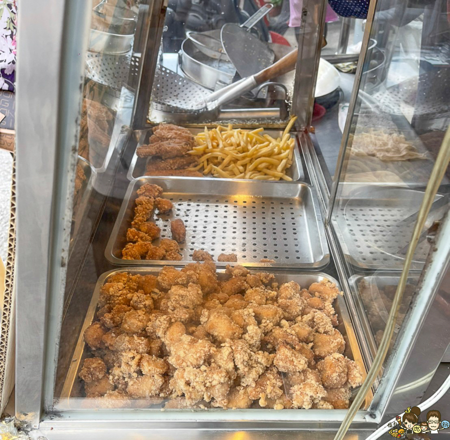 無招牌 豆乳雞 林媽媽豆乳雞 炸物 香雞排 雞排 鳳山美食 在地 好吃 學區美食