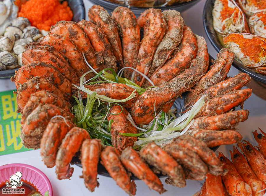 楠梓美食 海鮮 金三益 手搖飲料 聚餐 晚餐 消夜 痛風 海鮮必吃 生蠔 爆量 浮誇 網美 楠梓必吃