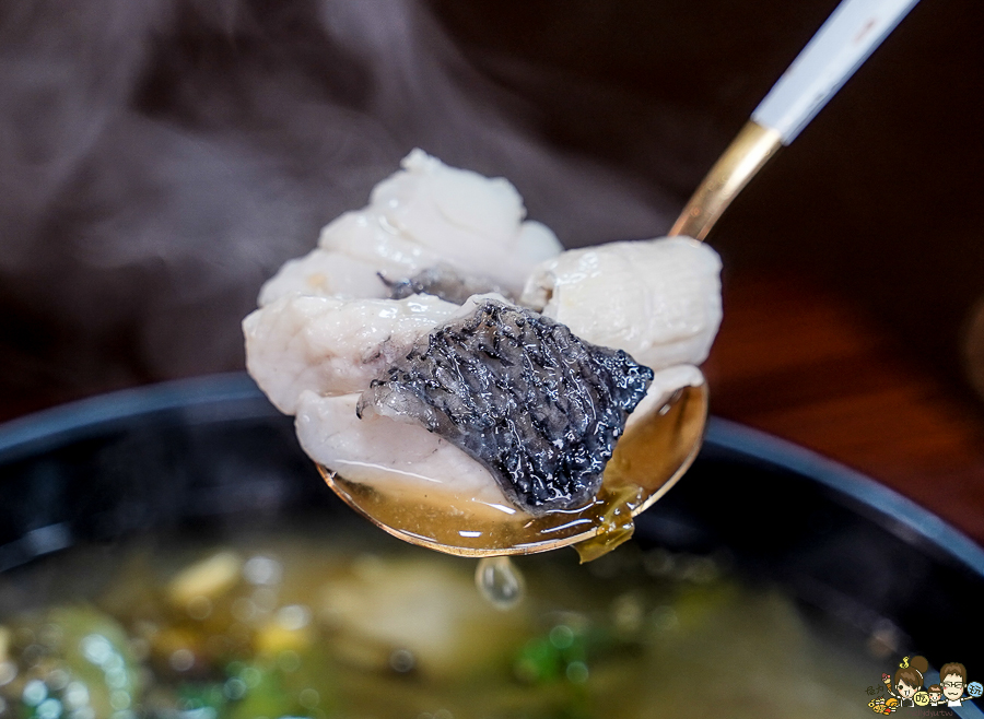 烤骨學院 串串 烤物 聚餐 用餐 隱藏版 巷弄美食 高雄聚餐 聚會 家庭聚餐 捷運美食