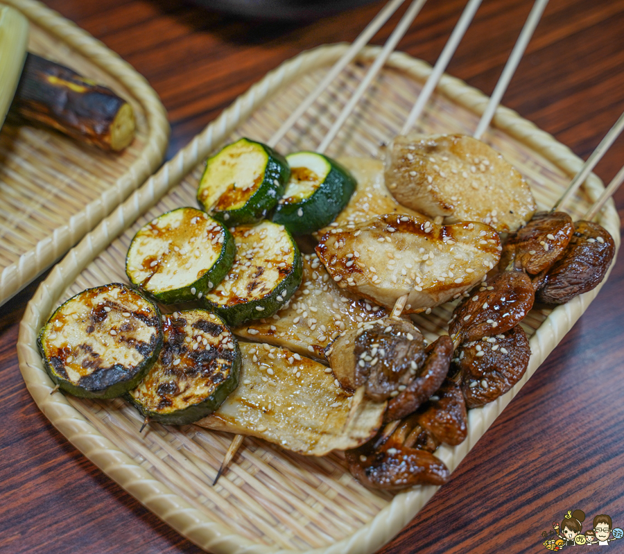 烤骨學院 串串 烤物 聚餐 用餐 隱藏版 巷弄美食 高雄聚餐 聚會 家庭聚餐 捷運美食