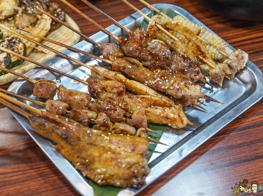 烤骨學院 串串 烤物 聚餐 用餐 隱藏版 巷弄美食 高雄聚餐 聚會 家庭聚餐 捷運美食