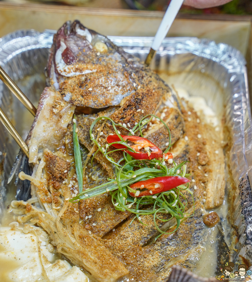 烤骨學院 串串 烤物 聚餐 用餐 隱藏版 巷弄美食 高雄聚餐 聚會 家庭聚餐 捷運美食