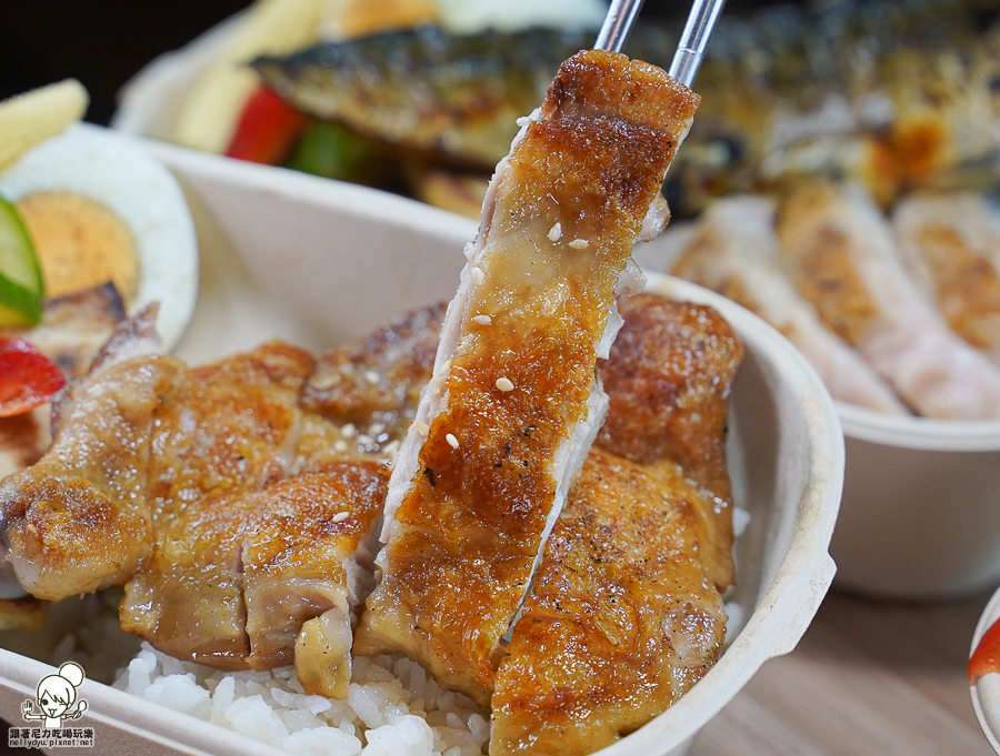 蛋白質 外帶餐盒 便當 手作 牛肉漢堡排 肉排 日式 排隊 高雄美食