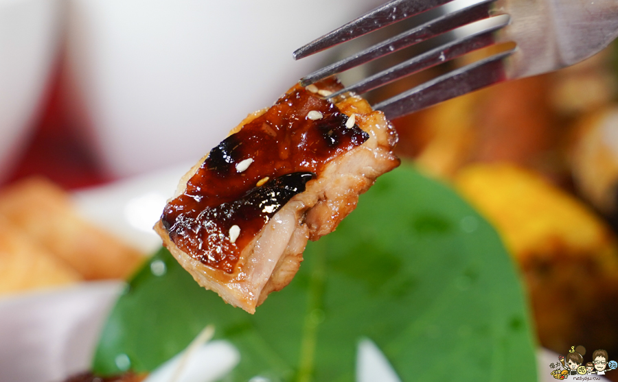 手抓海鮮 墾丁美食 恆春 必吃 好吃 新鮮 海鮮 澎派 小酌 餐酒館 墾丁大街 波賽頓手抓海鮮 