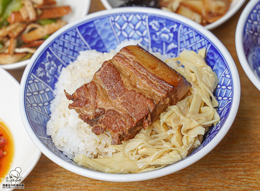 高雄肉燥飯 高雄東波肉 肉燥 巷弄美食 鳳山美食 小吃 燥神