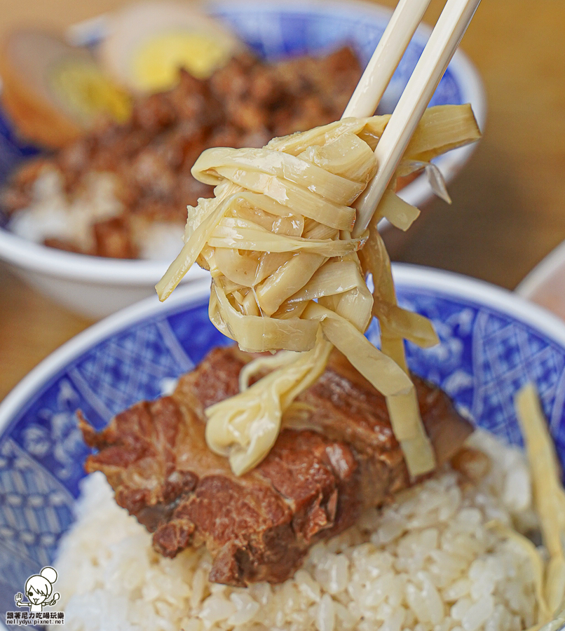 高雄肉燥飯 高雄東波肉 肉燥 巷弄美食 鳳山美食 小吃 燥神