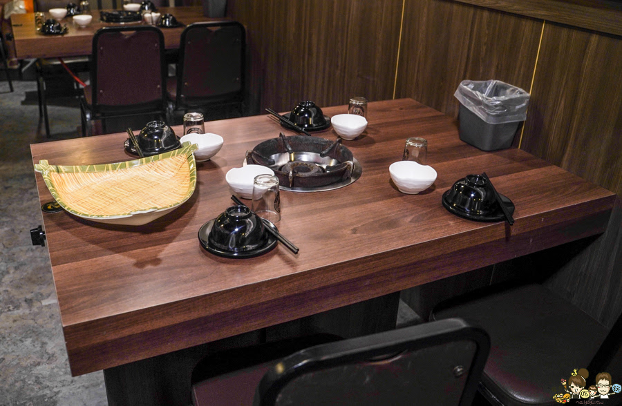麻辣串串 火鍋 鴛鴦 串庭重慶麻辣 推薦 晚餐宵夜 聚餐 聚會 