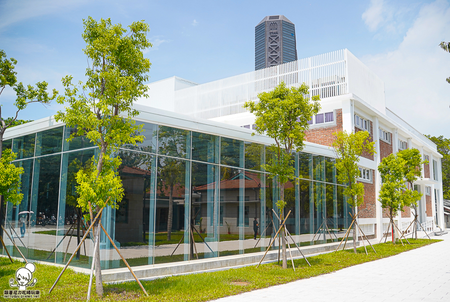 台塑王氏昆仲公園 美食 甜點 市集 商店 文創 高雄景點 高雄旅遊 王永慶、王永在