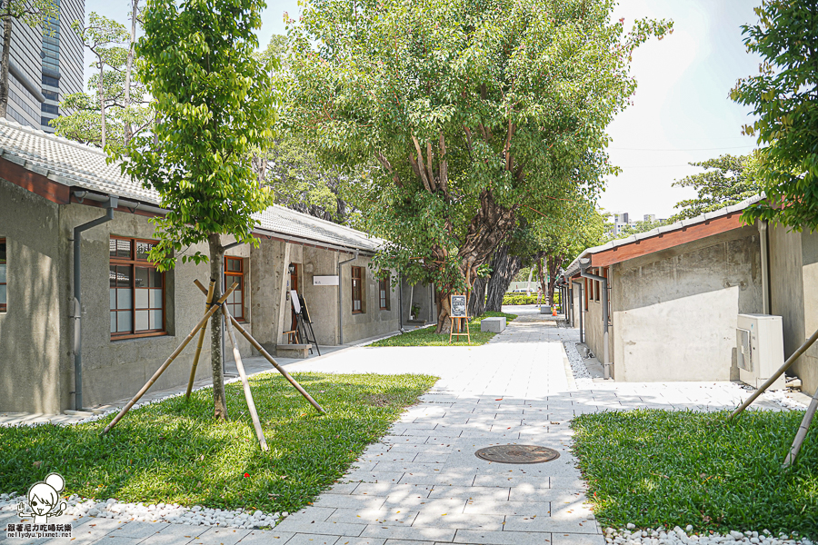 台塑王氏昆仲公園 美食 甜點 市集 商店 文創 高雄景點 高雄旅遊 王永慶、王永在