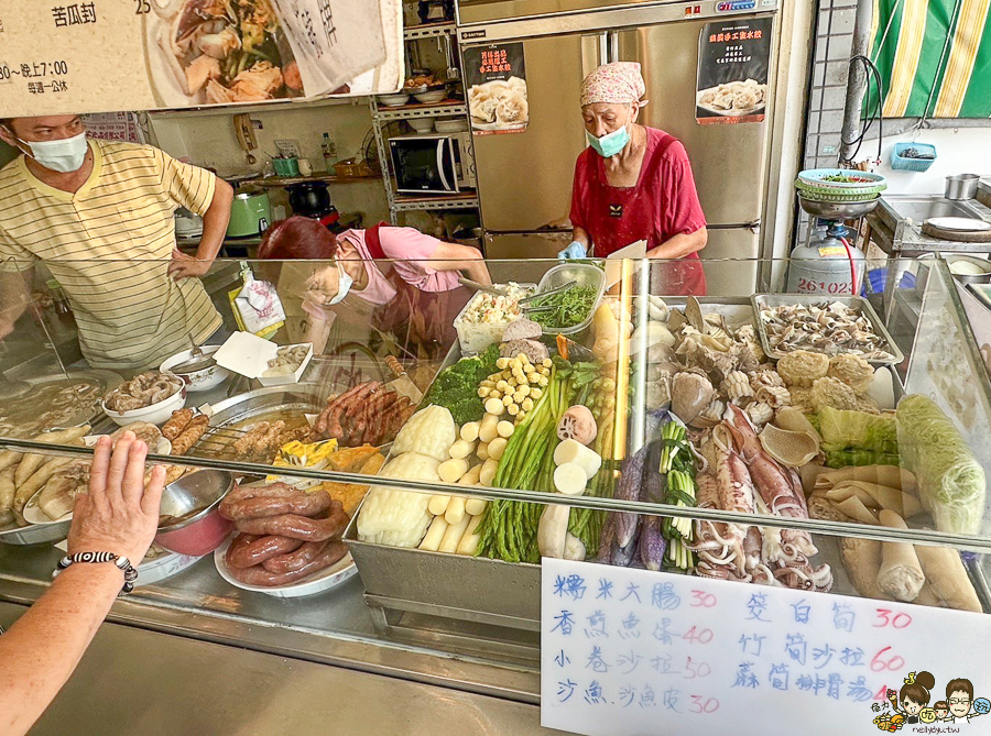 台南美食 香腸熟肉 芳仔 好吃 在地 老字號 台南小吃 排隊 美食