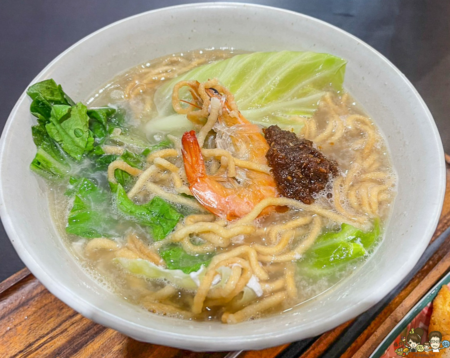 左營 巨蛋 鹹酥雞 香雞排 鍋燒意麵 午餐 晚餐 巷弄 午春吉 好吃 必吃 高雄美食