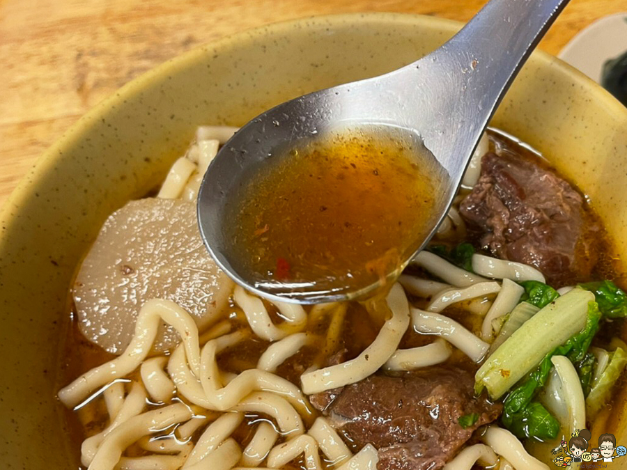 原香牛肉麵 牛肉拉麵 學區美食 免費加麵 麵食 牛肉 高雄美食