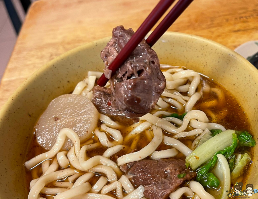 原香牛肉麵 牛肉拉麵 學區美食 免費加麵 麵食 牛肉 高雄美食