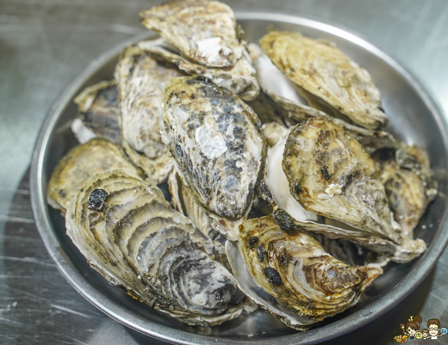 青年夜市 夜市美食 好吃 推薦 海公公大排檔 大排檔 海鮮 青蚵 火烤魚 烤魚 烤海鮮 平價海鮮