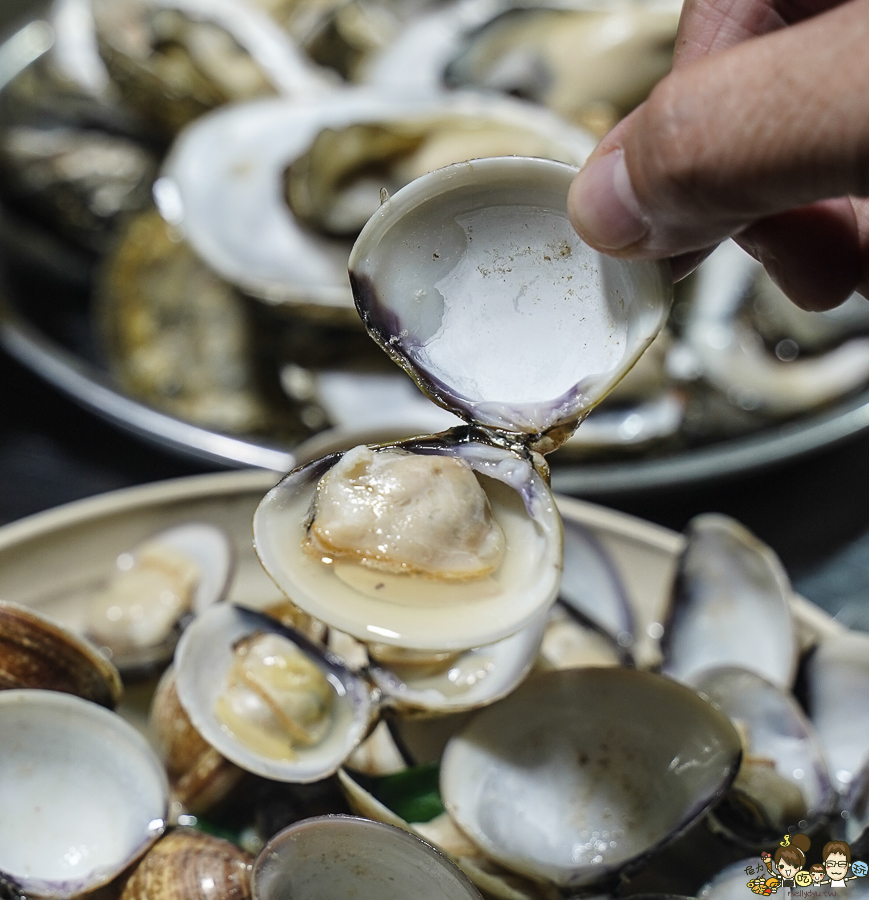 青年夜市 夜市美食 好吃 推薦 海公公大排檔 大排檔 海鮮 青蚵 火烤魚 烤魚 烤海鮮 平價海鮮