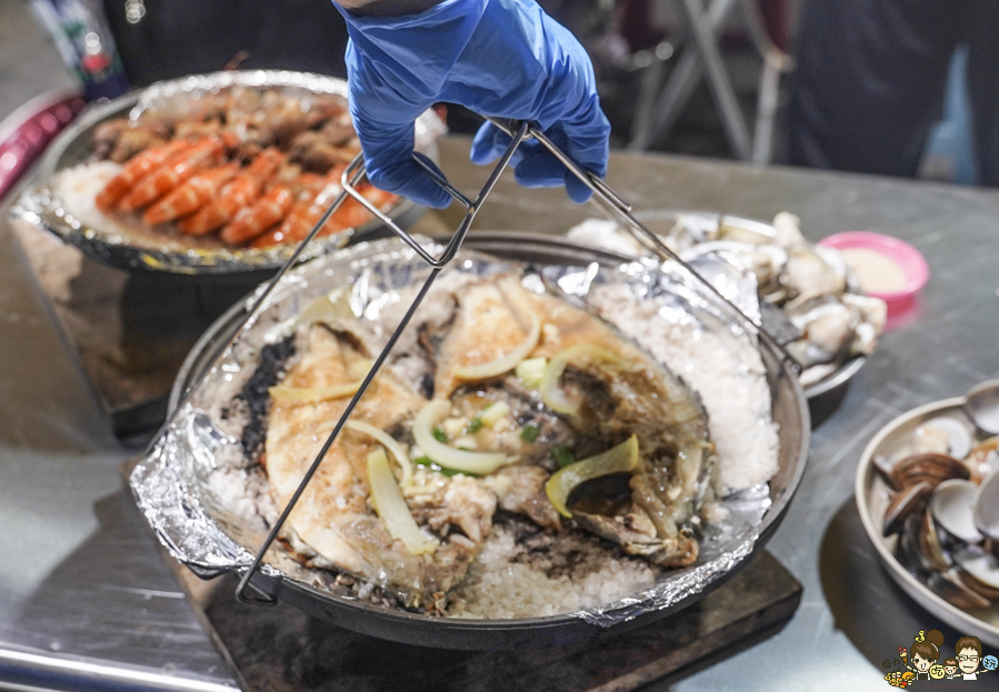 青年夜市 夜市美食 好吃 推薦 海公公大排檔 大排檔 海鮮 青蚵 火烤魚 烤魚 烤海鮮 平價海鮮