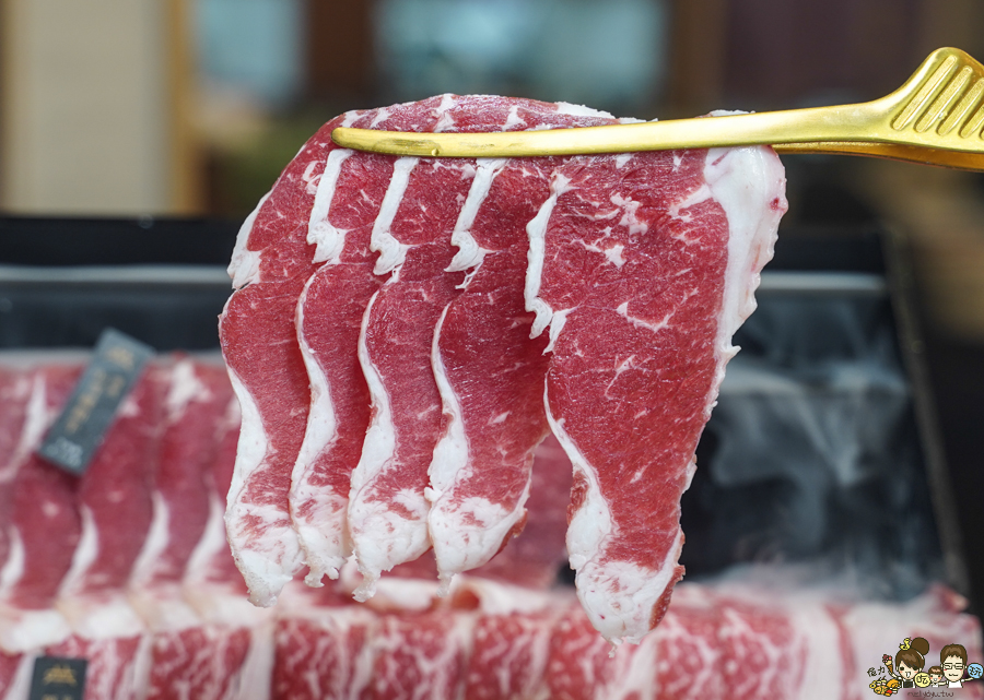 鍋物 火鍋 美術館 美食 餐廳 吃到飽 自助吧 肉肉盤 肉瀑布 嗑肉石鍋 美術店