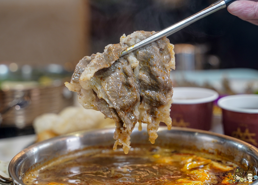 鍋物 火鍋 美術館 美食 餐廳 吃到飽 自助吧 肉肉盤 肉瀑布 嗑肉石鍋 美術店