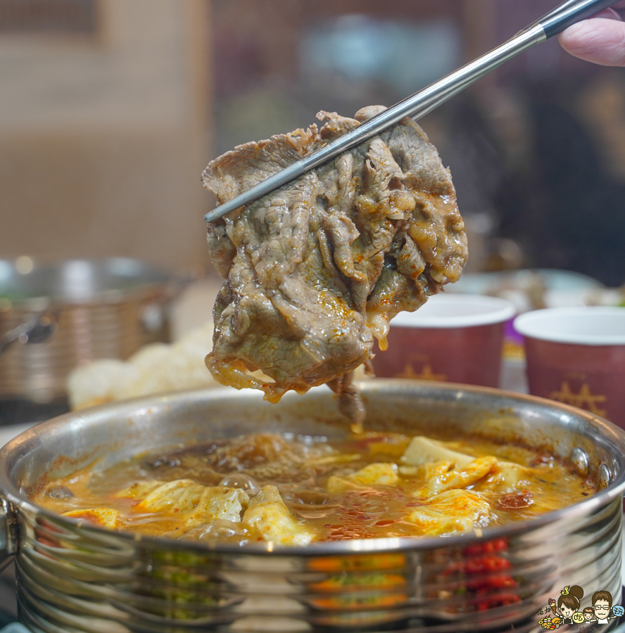 鍋物 火鍋 美術館 美食 餐廳 吃到飽 自助吧 肉肉盤 肉瀑布 嗑肉石鍋 美術店