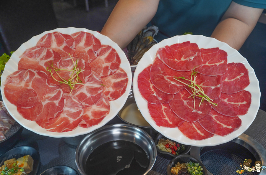 老山西鍋物 楠梓美食 火鍋 高雄火鍋 聚餐 楠梓家樂福旁 消夜 好吃 推薦 獨門