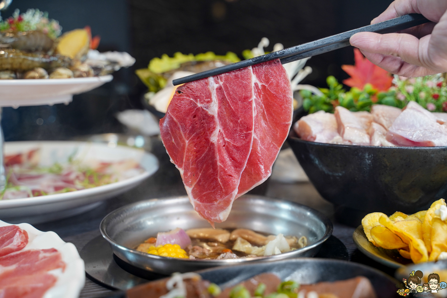 老山西鍋物 楠梓美食 火鍋 高雄火鍋 聚餐 楠梓家樂福旁 消夜 好吃 推薦 獨門