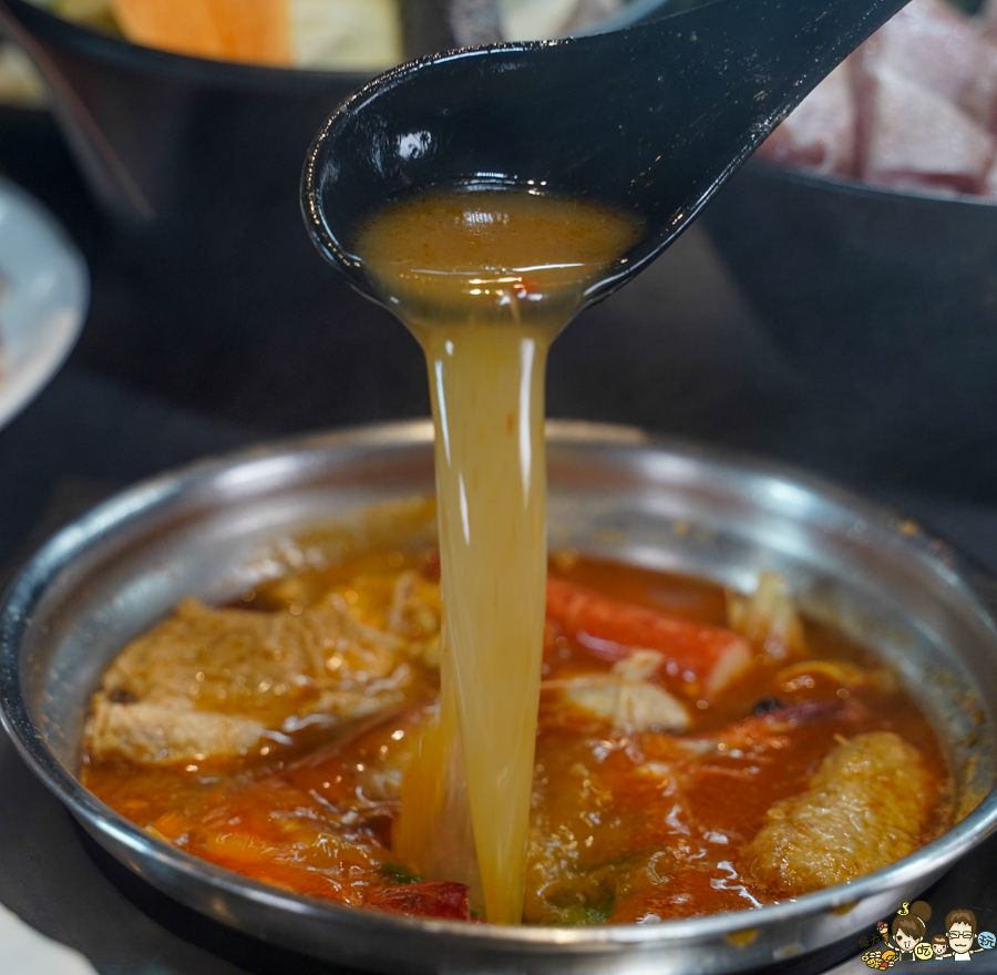 老山西鍋物 楠梓美食 火鍋 高雄火鍋 聚餐 楠梓家樂福旁 消夜 好吃 推薦 獨門