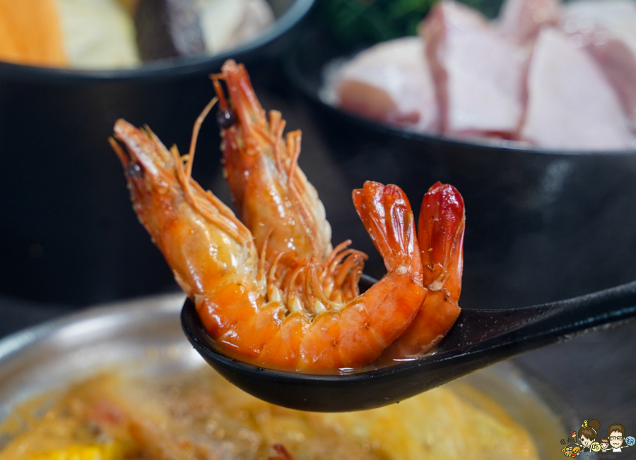 老山西鍋物 楠梓美食 火鍋 高雄火鍋 聚餐 楠梓家樂福旁 消夜 好吃 推薦 獨門