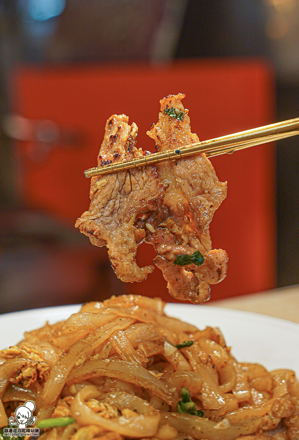 龍華市場 美食 泰式 泰國料理 家常菜 檸檬葉泰國家常料理 泰式奶茶 奶茶 必吃 