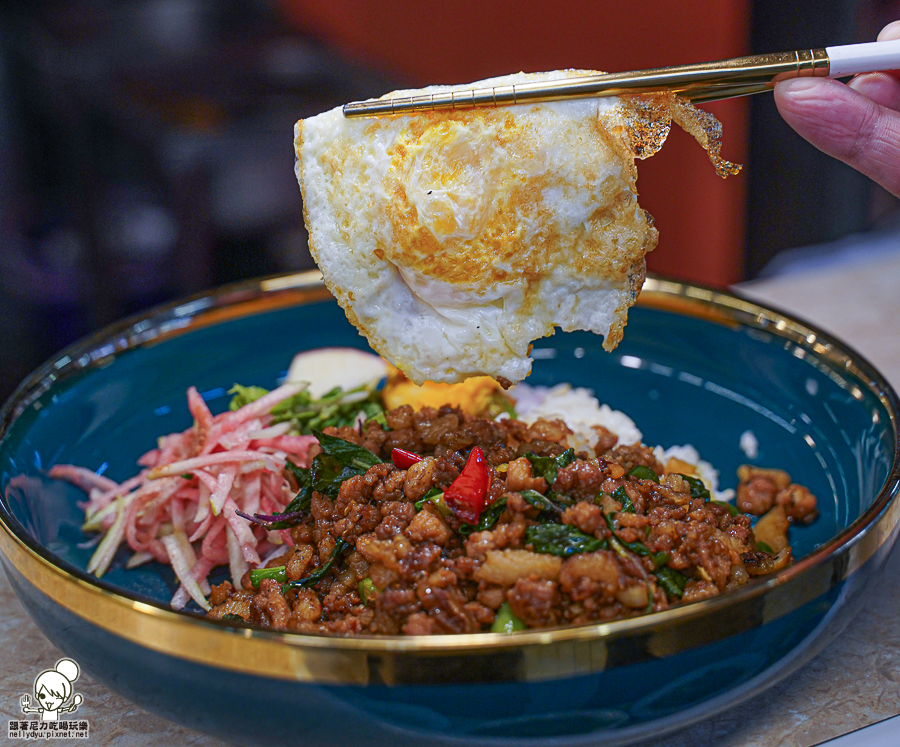 龍華市場 美食 泰式 泰國料理 家常菜 檸檬葉泰國家常料理 泰式奶茶 奶茶 必吃 