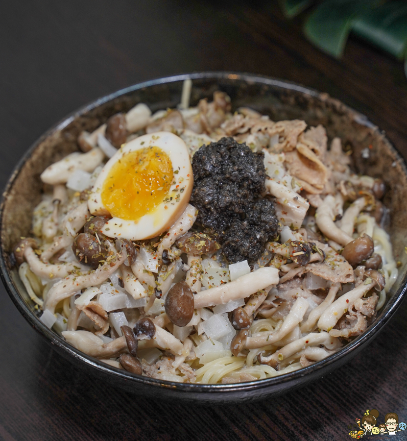 感丼現食料理 高雄丼飯 麵食 拉麵 生魚片 鮭魚 干貝 鳳山火車站 學區美食