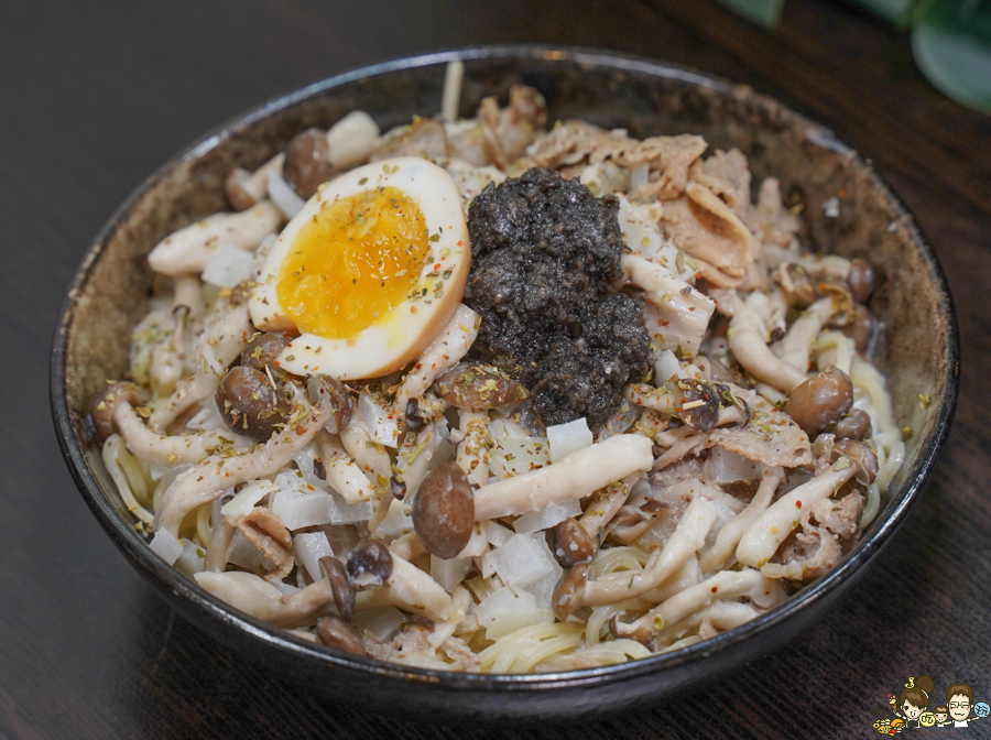 感丼現食料理 高雄丼飯 麵食 拉麵 生魚片 鮭魚 干貝 鳳山火車站 學區美食