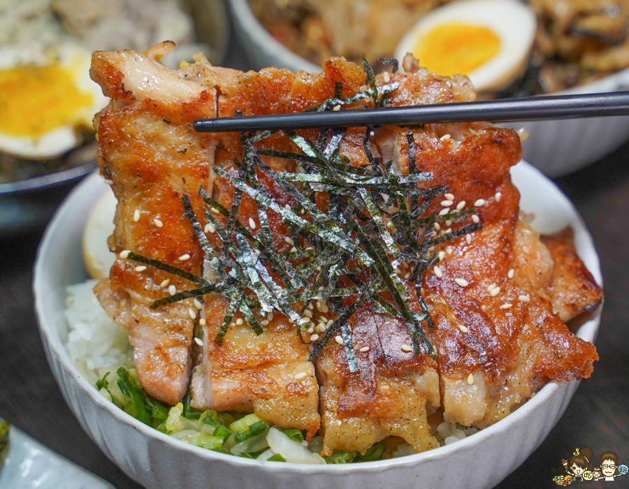 感丼現食料理 高雄丼飯 麵食 拉麵 生魚片 鮭魚 干貝 鳳山火車站 學區美食