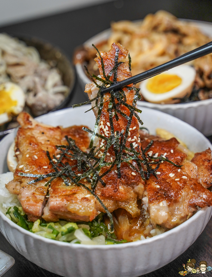 感丼現食料理 高雄丼飯 麵食 拉麵 生魚片 鮭魚 干貝 鳳山火車站 學區美食