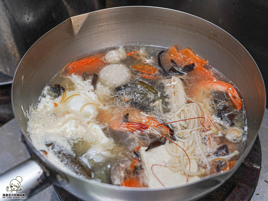 高雄早餐 早午餐 鍋燒 飯糰 本丸 好吃 必吃 高雄在地 特色 創意 評價高