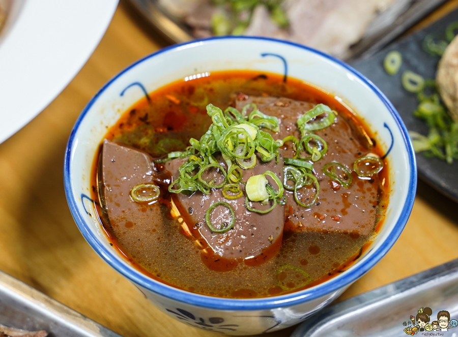 魚老鐵烤魚 屏東勝利星村 麻辣烤魚 小龍蝦 川味 正宗 香麻 夠味 聚餐 美食 屏東必吃 