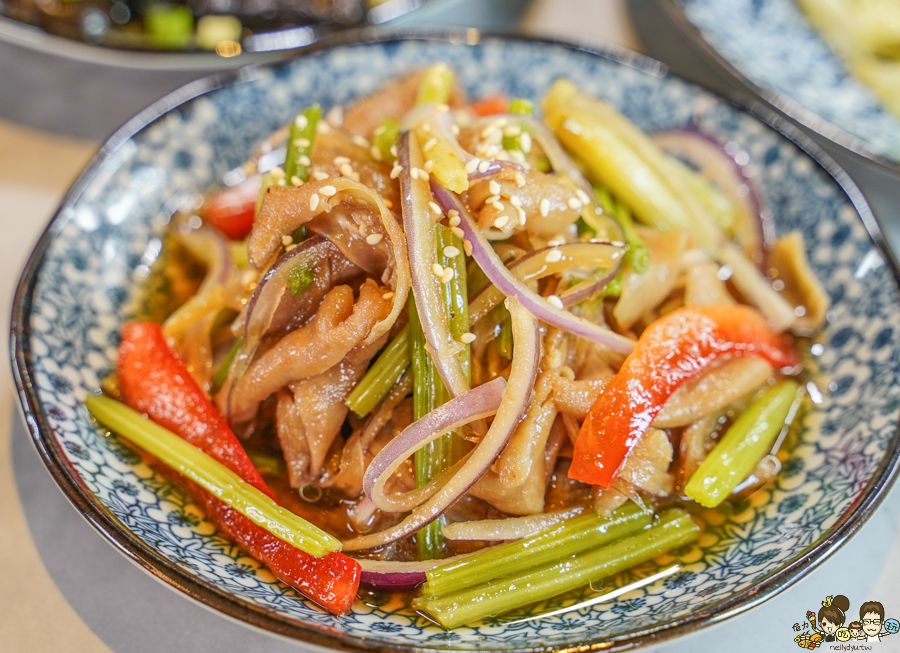 台南聚餐 台南美食 烤鴨 片鴨 櫻桃鴨 脆皮烤鴨 玥圓坊 聚餐 包廂 圓桌 聚會 尾牙 春酒