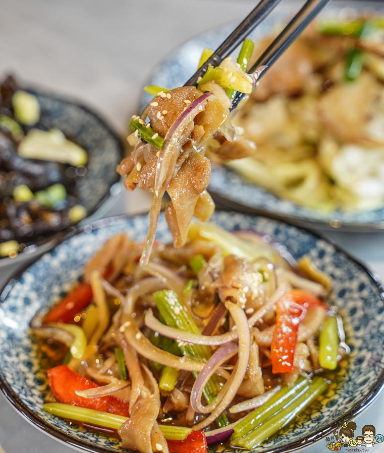 台南聚餐 台南美食 烤鴨 片鴨 櫻桃鴨 脆皮烤鴨 玥圓坊 聚餐 包廂 圓桌 聚會 尾牙 春酒