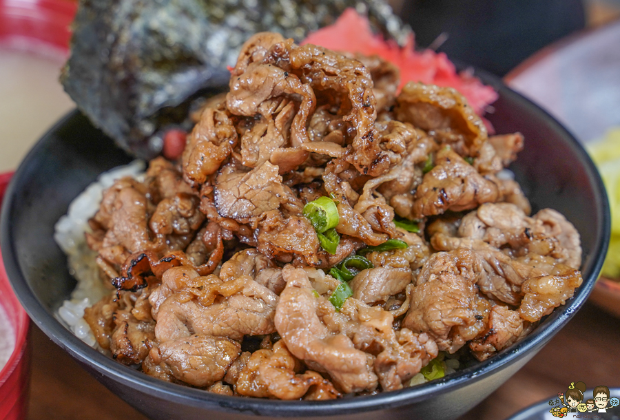 鳳山美食 必吃 好吃 肉肉 肉肉山 牛丁次郎坊 丼飯 拉麵 日式 晚餐宵夜