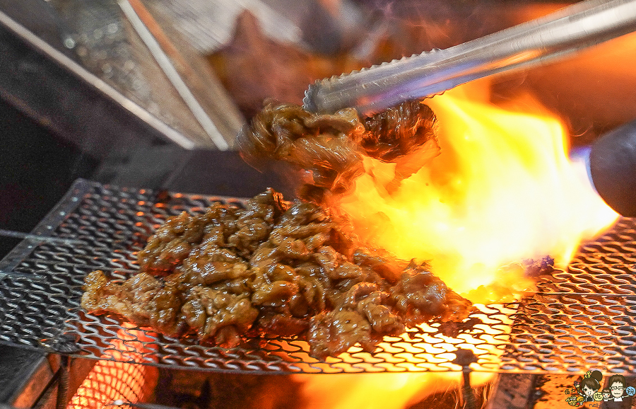 鳳山美食 必吃 好吃 肉肉 肉肉山 牛丁次郎坊 丼飯 拉麵 日式 晚餐宵夜