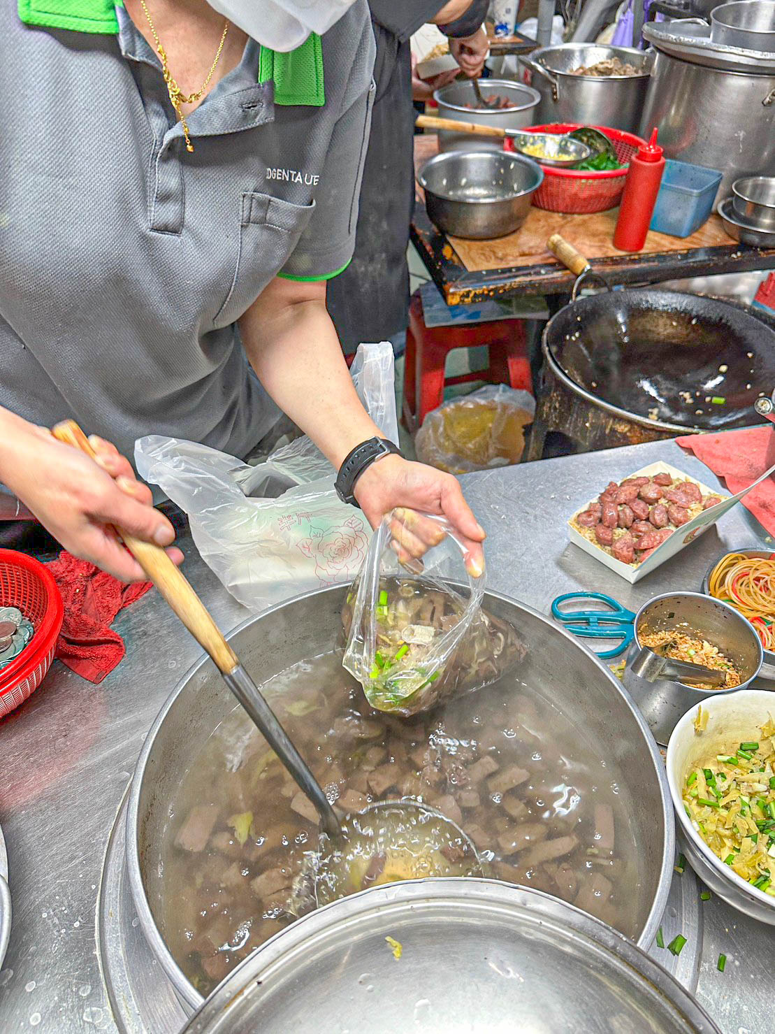 楠梓美食 楠梓炒飯 無名炒飯 澎派 大份量 便宜好吃 市場美食 穩藏版 